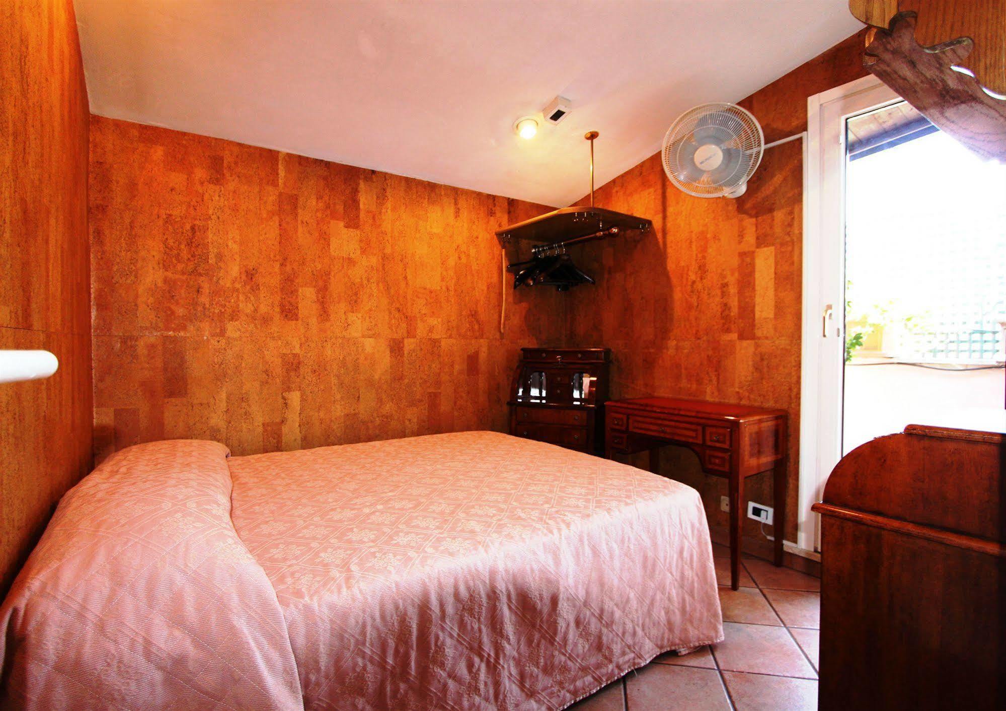روما Residence Candia المظهر الخارجي الصورة